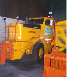 http://www.badgoat.net/Old Snow Plow Equipment/Truck Collections/Harrisburg International Airport/HIA/GW234H268-2.jpg